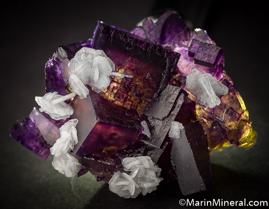 Baryte on Fluorite from Cave in Rock, Hardin Co., Illinois [db_pics/pics/AR60b.jpg]