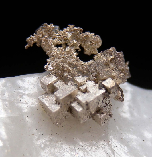 Silver (cubic crystals!) from Bouismas Mine, Zagora Prov., Draa-Tafilalet Region, Morocco [db_pics/pics/CS102b.jpg]