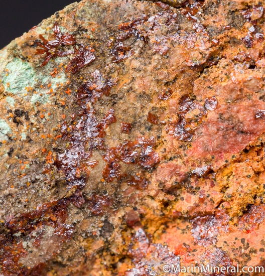 Iranite from Chah Khouni Mine, Anarak District, Isfahan Province, Iran [db_pics/pics/CT108c.jpg]