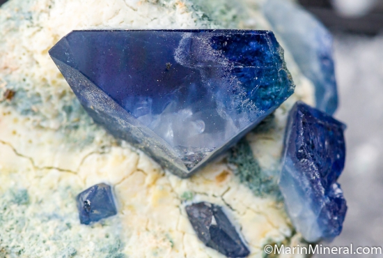 Benitoite from Gem Mine, San Benito Co., California, USA [db_pics/pics/CT262c.jpg]