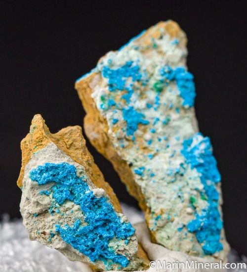 Decrespignyite and Tengerite from Paratoo Mine, Yunta, South Australia, Australia [db_pics/pics/CT314b.jpg]