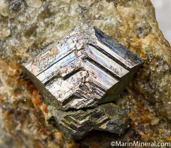 Arsenopyrite twin from Del Oro Gold Mine, Ontario, Canada [db_pics/pics/CT330c.jpg]