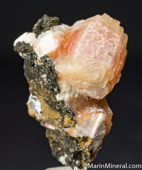 Heulandite with Mordenite from Amudika River, near Mirny, Yakutia, Siberia, Russia [db_pics/pics/CT656b.jpg]