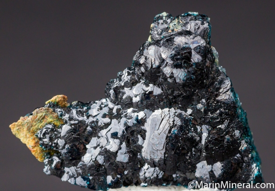 Clinoclase from Copper Stope, Majuba Hill Mine, Pershing Co., Nevada, USA [db_pics/pics/D291a.jpg]