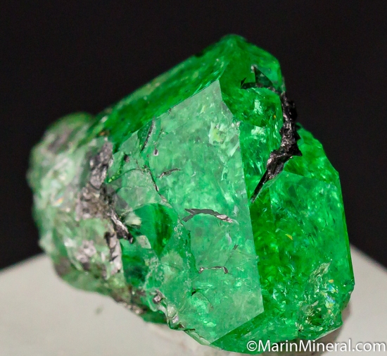 Tsavorite from Merelani Hills, Arusha, Tanzania [db_pics/pics/D555b.jpg]