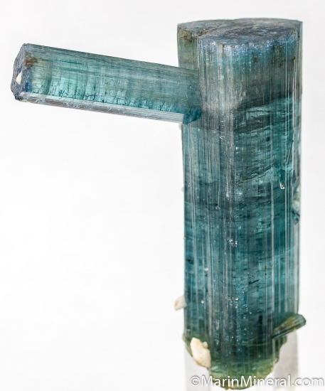 Tourmaline var. Indicolite from Pederniera Mine, Minas Gerais, Brazil [db_pics/pics/D570e.jpg]