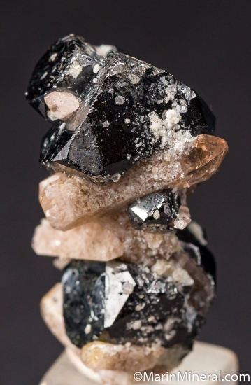 Topaz on Bixbyite from Dugway Pass, Thomas Range, Juab Co., Utah, USA [db_pics/pics/D640a.jpg]