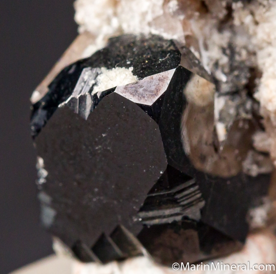 Topaz on Bixbyite from Dugway Pass, Thomas Range, Juab Co., Utah, USA [db_pics/pics/D640d.jpg]
