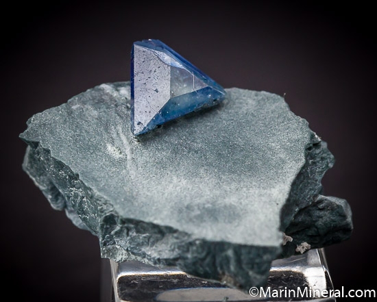 Benitoite from Gem Mine, San Benito Co., California, USA [db_pics/pics/J360a.jpg]