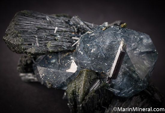 Tourmaline, Quartz from Minas Gerais, Brazil [db_pics/pics/J422g.jpg]