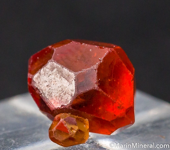 Spessartine from Ageti, Oyo State, Nigeria [db_pics/pics/J707c.jpg]