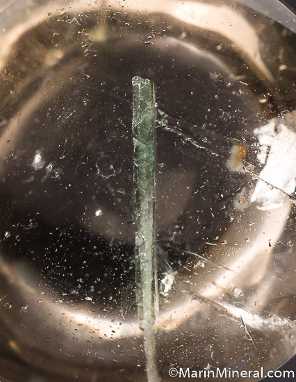 Tsavorite in Quartz from Merelani Hills, Arusha, Tanzania [db_pics/pics/J711c.jpg]