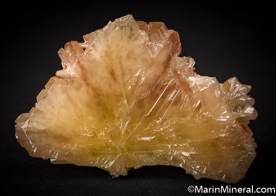 Cerussite from Daoping Mine, Yangshuo, Guangxi Region, China [db_pics/pics/J77a.jpg]