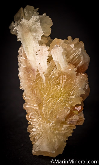 Cerussite from Daoping Mine, Yangshuo, Guangxi Region, China [db_pics/pics/J78a.jpg]