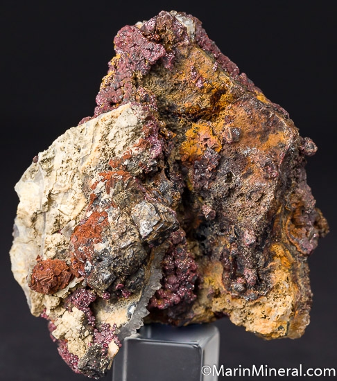 Cinnabar from California, USA [db_pics/pics/J900e.jpg]