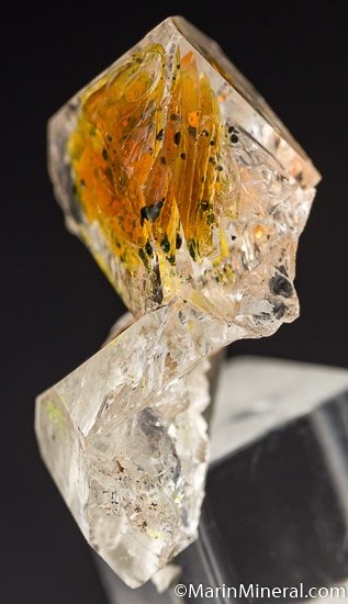 Oil in Quartz from Zhob, Balochistan, Pakistan [db_pics/pics/K586b.jpg]