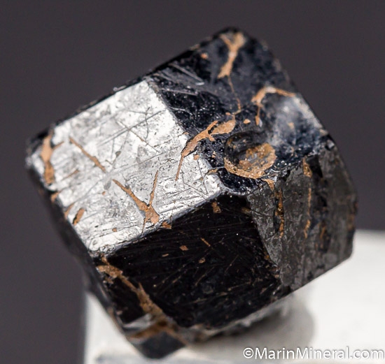 Andradite var. Melanite from Capo de Bove, Rome, Italy [db_pics/pics/K658b.jpg]