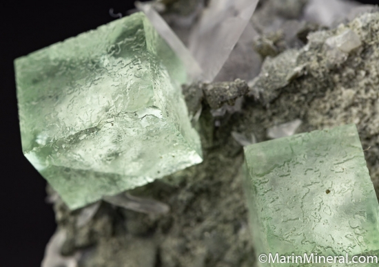 Fluorite with Calcite from Dongpo Mine, Yizhang Co., Hunan, China [db_pics/pics/K738e.jpg]