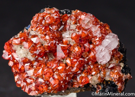 Rhodochrosite with Quartz from Uchucchacua Mine, Oyon, Peru [db_pics/pics/K940a.jpg]