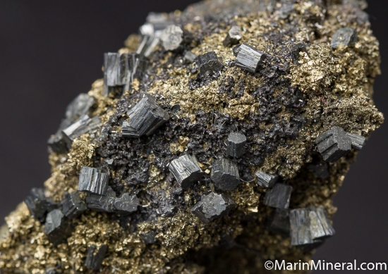 Bournonite from Chichibu mining district, Chichibu City, Saitama, Japan [db_pics/pics/K950c.jpg]