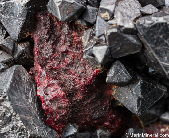 Franklinite with Zincite from Sterling Hill Mine, Ogdensburg, Franklin Mining District, New Jersey, USA [db_pics/pics/LL149h.jpg]