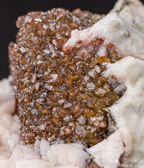 Wulfenite after Tennantite with Dolomite from Tsumeb, Namibia [db_pics/pics/LL151d.jpg]