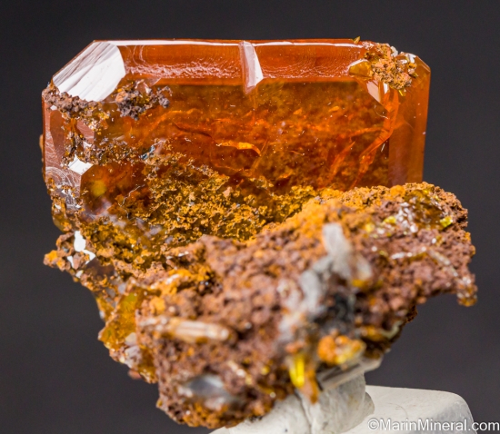 Wulfenite from Los Lamentos, Chihuahua, Mexico [db_pics/pics/LL160b.jpg]