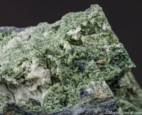 Jadeite crystals from Russian River, Cloverdale area, Mendocino Co., California, USA [db_pics/pics/LL395e.jpg]