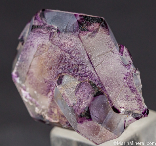 Fluorite (Spinel twin) from Erongo Mountains, Namibia [db_pics/pics/LL407b.jpg]