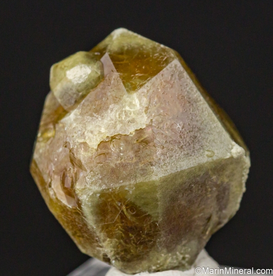 Grossular from Vilyui River Basin, Mirninsky District, Yakutia, Russia [db_pics/pics/LL467c.jpg]