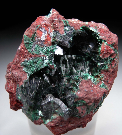 Brochantite from Bou Skour mine, Draa Tafilalt Region, Morocco [db_pics/pics/LL530a.jpg]