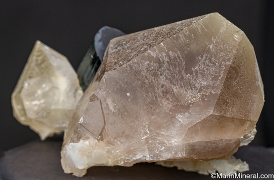 Tourmaline on Quartz from Jensen Quarry, Jurupa Mountains, Riverside Co., California, USA [db_pics/pics/LL554b.jpg]