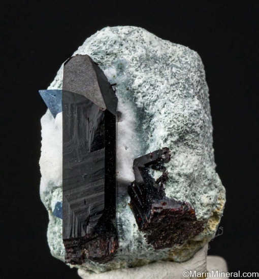 Neptunite with Benitoite from Gem Mine, San Benito Co., California, USA [db_pics/pics/LL709c.jpg]