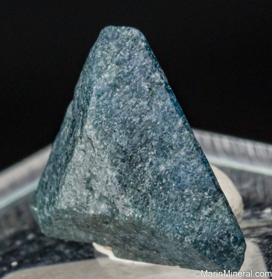 Benitoite from Gem Mine, San Benito Co., California, USA [db_pics/pics/LL739c.jpg]