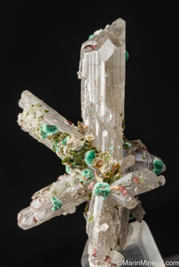 Malachite on Cerussite from Tsumeb, Namibia [db_pics/pics/LL915b.jpg]