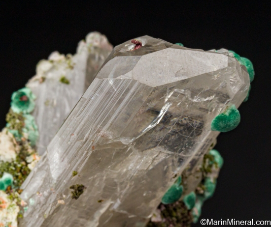 Malachite on Cerussite from Tsumeb, Namibia [db_pics/pics/LL915f.jpg]