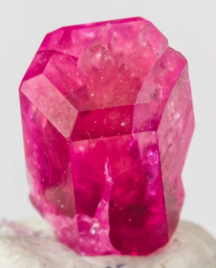 Red Beryl from Violet Claims, Wah Wah Mountains, Beaver Co., Utah, USA [db_pics/pics/LL956c.jpg]