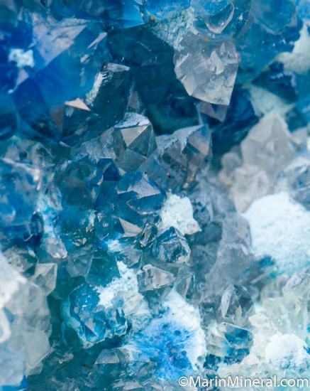 Shattuckite in Quartz from Rancho Jacalito, Cuitaca, Sonora, Mexico [db_pics/pics/M601f.jpg]