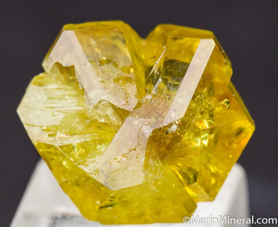 Chrysoberyl from Tancreado, Santa Teresa, Espirito Santa, Brazil [db_pics/pics/M801a.jpg]