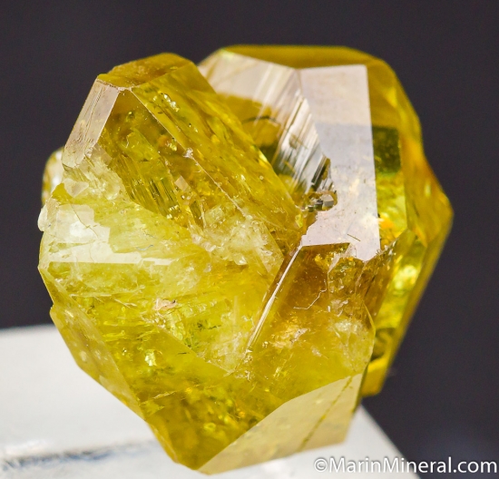 Chrysoberyl from Tancreado, Santa Teresa, Espirito Santa, Brazil [db_pics/pics/M801c.jpg]