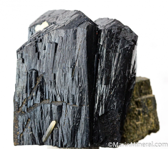 Ilvaite from Huanggang Mine, Inner Mongolia, China [db_pics/pics/M870a.jpg]