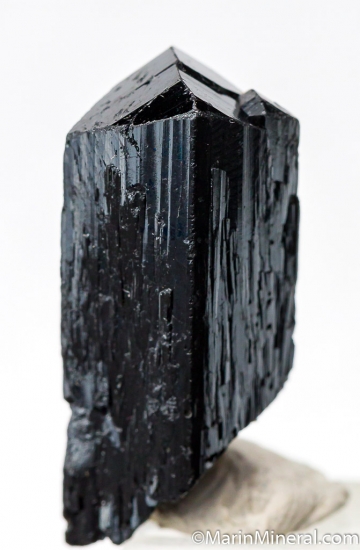 Ilvaite from Huanggang Mine, Inner Mongolia, China [db_pics/pics/M894b.jpg]