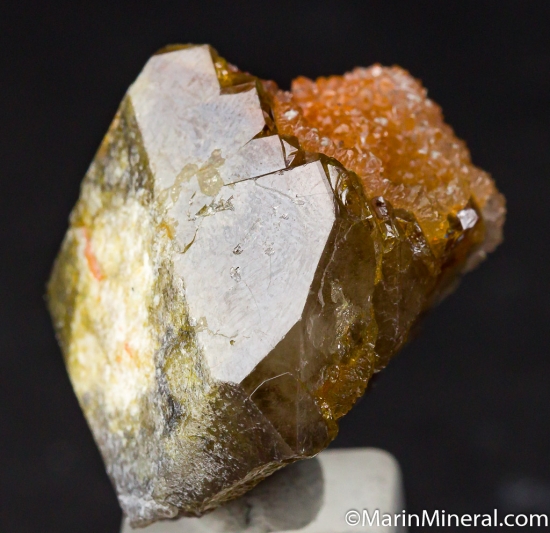 Wulfenite with Quartz from M'fouati, Bouenza Department, Congo [db_pics/pics/M912c.jpg]