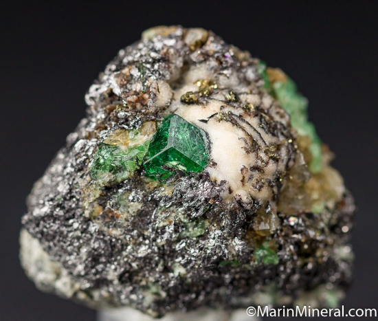 Tsavorite from Merelani Hills, Arusha, Tanzania [db_pics/pics/M932a.jpg]