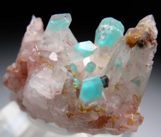 Ajoite in Quartz from Razor Pocket, Artonvilla Mine, Limpopo Province, Messina, South Africa [db_pics/pics/MK141d.jpg]