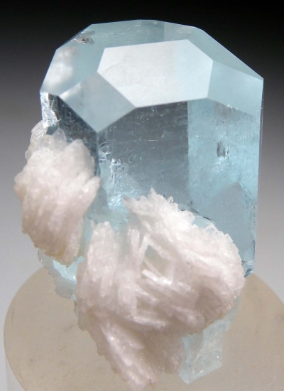 Aquamarine with Albite from Shigar Valley, Skardu, Pakistan [db_pics/pics/MK150b.jpg]