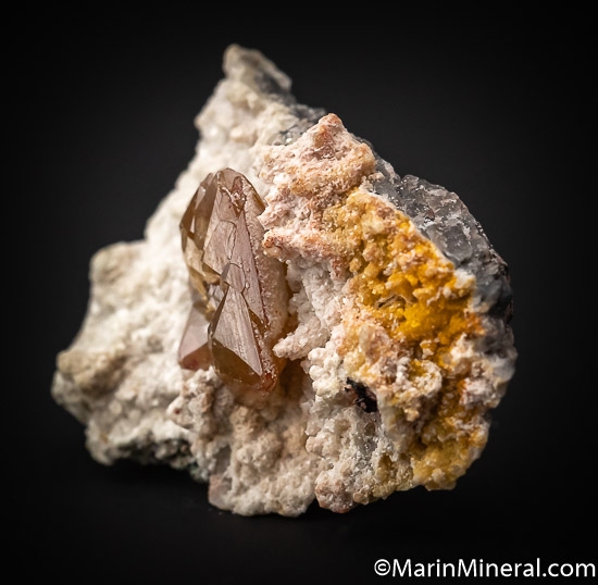 Wulfenite from Tsumeb, Namibia [db_pics/pics/SM443b.jpg]