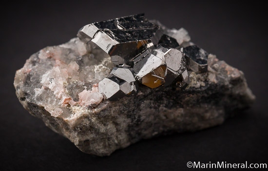 Carrolite from Kamoya South Mine, Kambove, Katanga, Congo [db_pics/pics/SM552b.jpg]