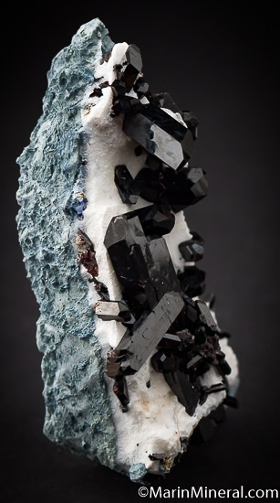 Neptunite from Gem Mine, San Benito Co., California, USA [db_pics/pics/SM640b.jpg]