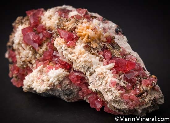 Rhodochrosite with Quartz from Uchuchacua Mine, Oyon Prov., Peru [db_pics/pics/SM645b.jpg]